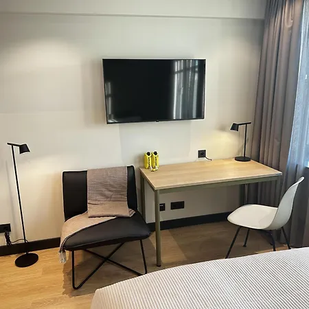 Hotel Ipartment Oper @home By Western *