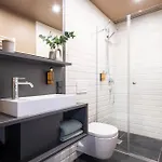 Hotel Ipartment Oper @home By Western